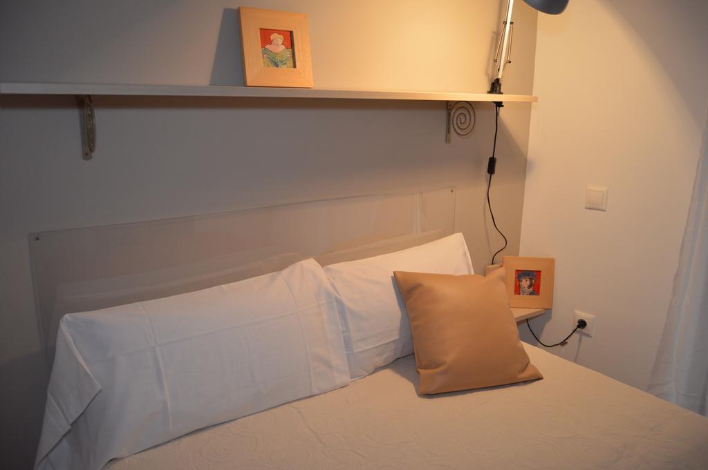 Tarragona Suites Mediona Exterior foto